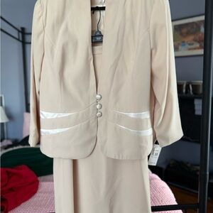 Chic Cream Blazer and Skirt Set